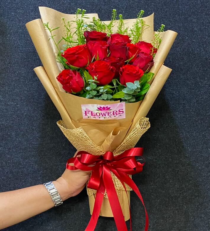 I Love You bouquet (12 Premium Red Roses) - Flower Shop Pattaya