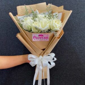 Light Feelings bouquet (9 White Roses) - Flowers-Pattaya