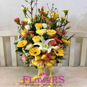 Golden Sunrise (Yelow and White roses, Yelow Gerberas) - Flower shop Pattaya