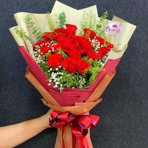 18 Red Roses bouquet - Flowers-Pattaya (original size)