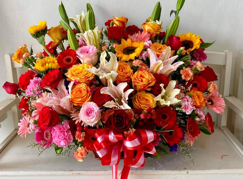 Flower baskets delivery in Pattaya (Flowers-Pattaya)