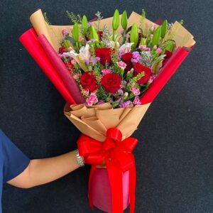 Romantic Desire bouquet (Roses + Lilies) - Flowers-Pattaya shop