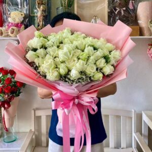 Royal White bouquet - 55 White Roses from Flowers-Pattaya
